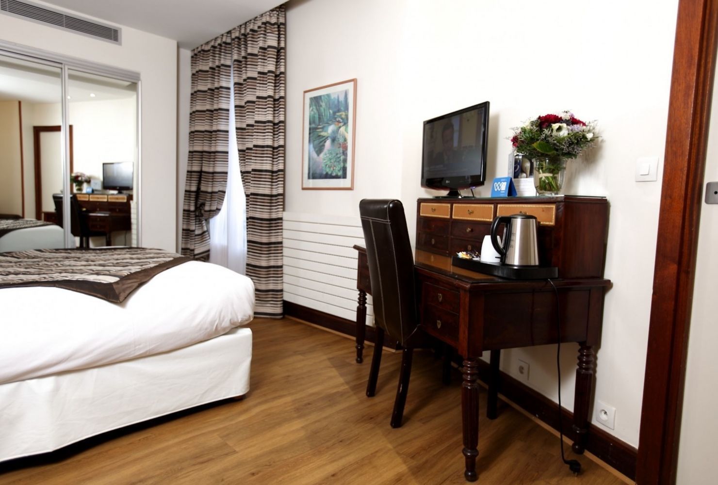 Hotel Waldorf Montparnasse - Гостиная